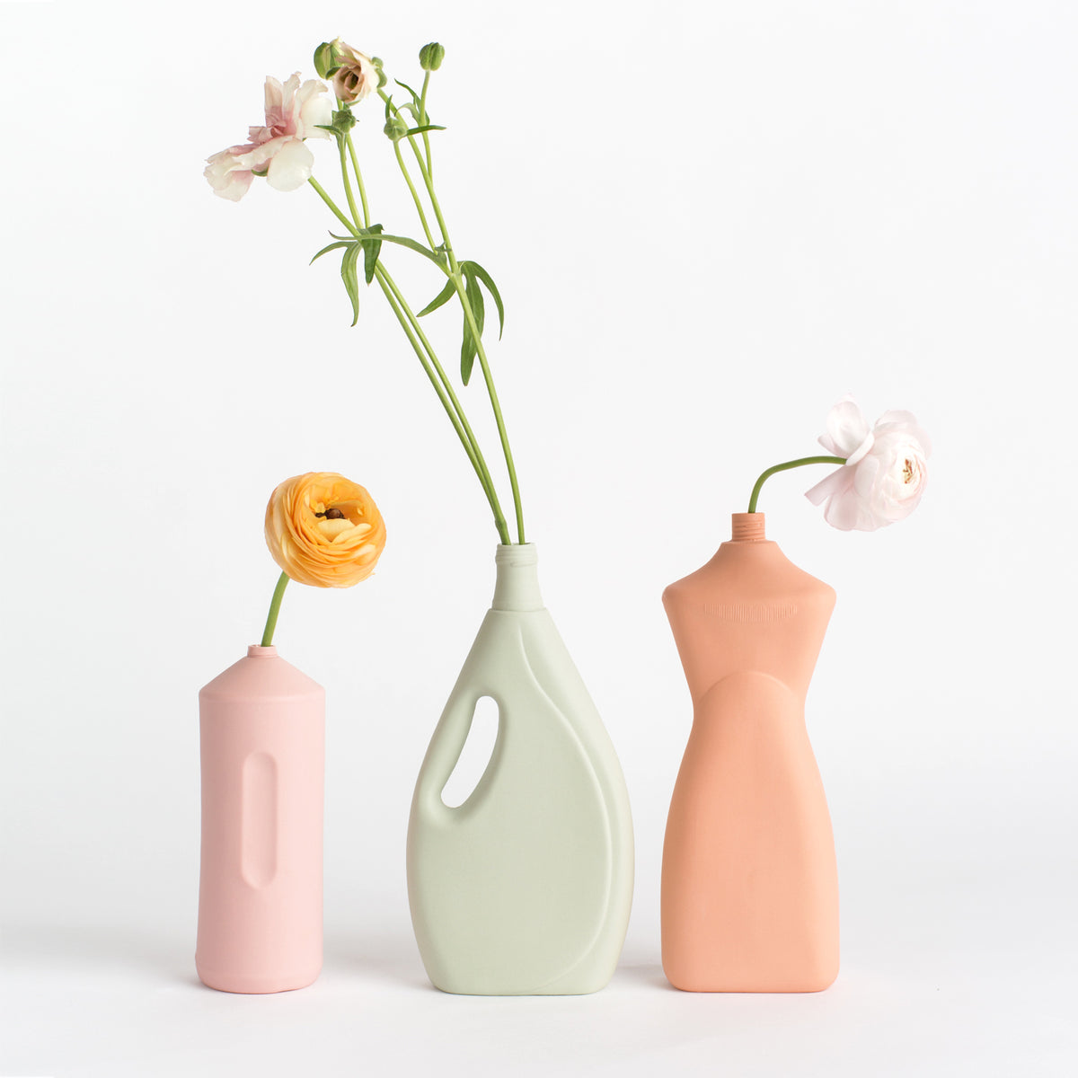 Porzellan-Vase #2 von Foekje Fleur bei Wilhelm die 3.